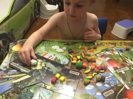 Игра в напёрстки Игра в напёрстки