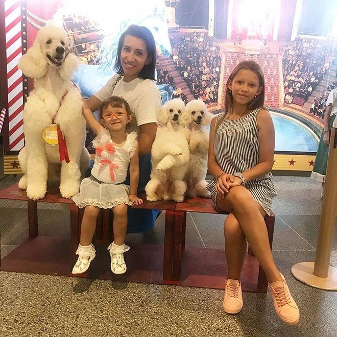 Елена Борщёва с дочками