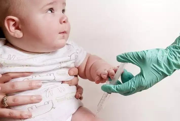 Что рекомендуют сделать перед детской вакцинацией?