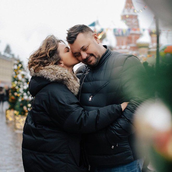 Таинство рождения семьи: супруга Сергея Жукова поделилась кадром с венчания