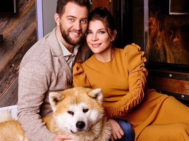 Как молодожены: Екатерина Волкова с супругом снялись в свадебной фотосессии в честь 11-летия брака