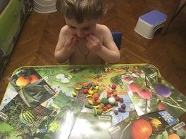 Игра в напёрстки Игра в напёрстки