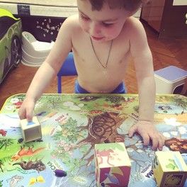 Игра в напёрстки Игра в напёрстки