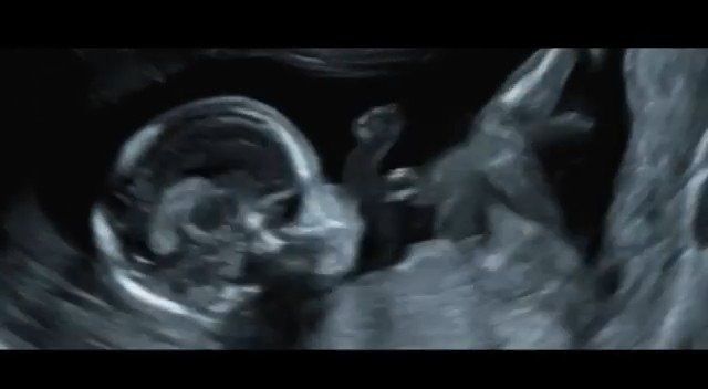 Видео: Нюша показала в клипе своего малыша